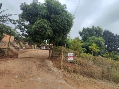 Fazenda/Sítio com 1 Quarto à venda, 2574m² no , Londrina
