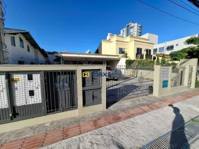 Apartamento com 2 Quartos para alugar, 60m² no Centro, Itajaí