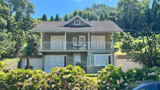 Casa com 3 Quartos à venda, 320m² no Várzea Grande 1º de Maio, Gramado