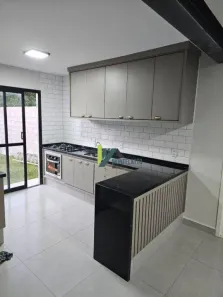 Casa de Condomínio com 2 Quartos para alugar, 82m² no Vila Omízollo, Louveira