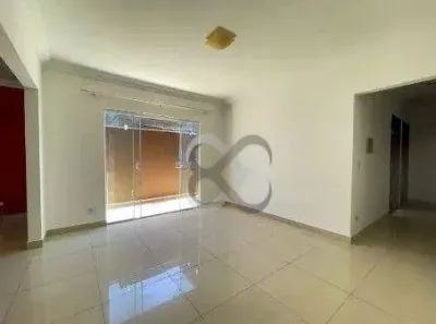Casa com 5 Quartos à venda, 172m² no Parque Residencial Michael Licha, Londrina