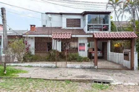 Casa com 6 Quartos à venda, 150m² no Nonoai, Porto Alegre