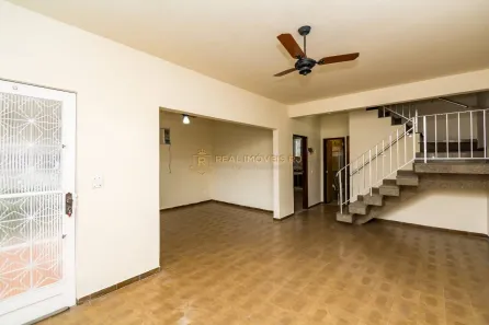 Casa com 3 Quartos para alugar, 230m² no Irajá, Rio de Janeiro