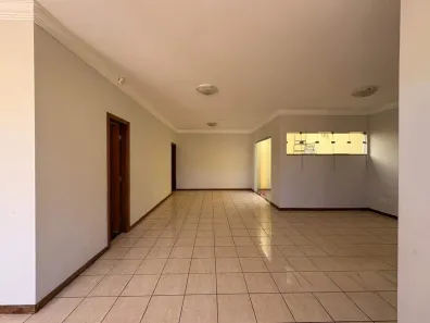 Casa com 3 Quartos à venda, 360m² no Morada da Colina, Uberlândia