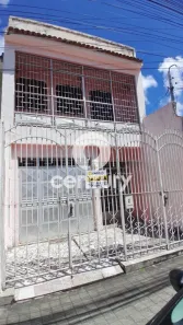Casa com 3 Quartos para alugar, 95m² no São José, Aracaju
