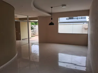 Sobrado com 4 Quartos à venda, 320m² no Chácara do Visconde, Taubaté