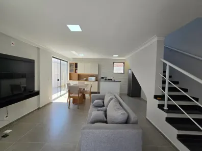 Sobrado com 2 Quartos à venda, 84m² no Centro, Bertioga