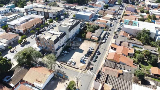 à venda, 1000m² no Centro, Holambra