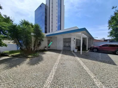 Imóvel Comercial com 5 Quartos para alugar, 425m² no Cambuí, Campinas