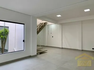 Casa com 3 Quartos à venda, 240m² no Jardim Aeroporto, São Paulo