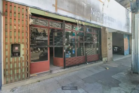 Ponto Comercial com 1 Quarto para venda ou aluguel, 200m² no São Geraldo, Porto Alegre