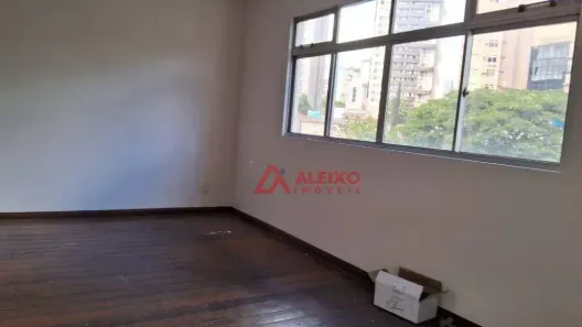 Apartamento com 3 Quartos para alugar, 131m² no Santa Efigênia, Belo Horizonte