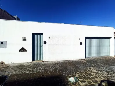 Casa com 1 Quarto para alugar, 55m² no Martins, Uberlândia