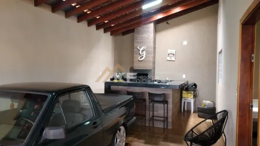 Casa com 2 Quartos à venda, 100m² no , Jardinópolis