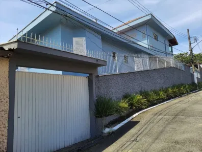 Casa com 5 Quartos para alugar, 315m² no Cidade Vargas, São Paulo