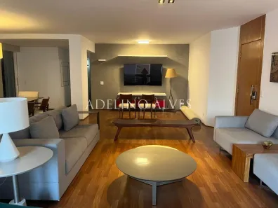 Apartamento com 3 Quartos para alugar, 173m² no Vila Uberabinha, São Paulo