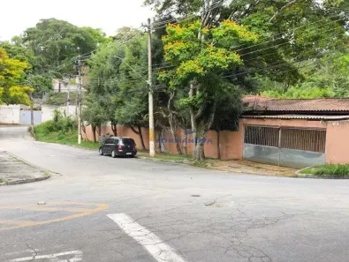 Imóvel Comercial com 3 Quartos à venda, 200m² no Jardim Maria Tereza, Cotia