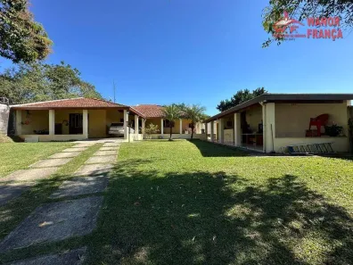 Fazenda/Sítio com 3 Quartos à venda, 185m² no Parque das Garças, Guaratinguetá