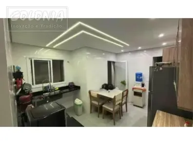 Sobrado com 2 Quartos à venda, 107m² no Vila Lutécia, Santo André