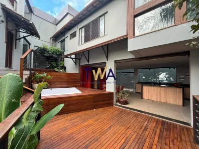Casa com 3 Quartos para alugar, 253m² no Santa Lúcia, Belo Horizonte