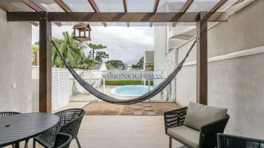 Sobrado com 3 Quartos à venda, 213m² no Boqueirão, Curitiba
