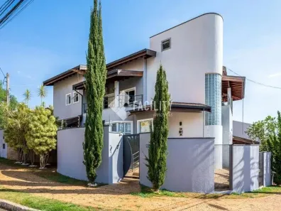 Sobrado com 4 Quartos à venda, 370m² no Mansões Santo Antônio, Campinas