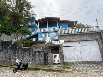 Sobrado com 6 Quartos para alugar, 450m² no Praia dos Pescadores, Itanhaém