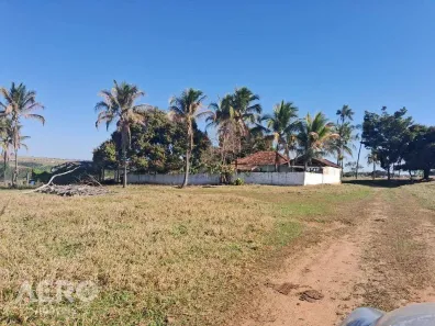 Fazenda/Sítio com 2 Quartos à venda, 600m² no Área Rural de Guaimbê, Guaimbê