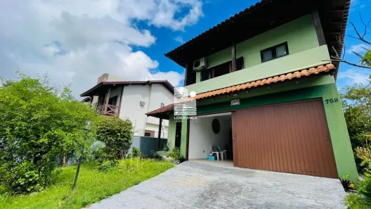 Casa com 3 Quartos para alugar, 392m² no Santa Mônica, Florianópolis