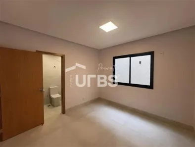 Casa com 3 Quartos à venda, 196m² no Jardim América, Goiânia