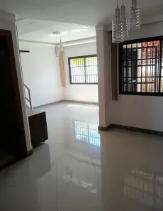 Casa com 4 Quartos para alugar, 120m² no Buraquinho, Lauro de Freitas