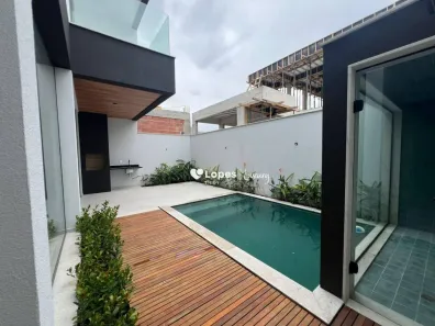 Casa de Condomínio com 4 Quartos à venda, 330m² no Recreio dos Bandeirantes, Rio de Janeiro