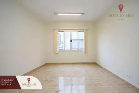 Sala Comercial à venda, 30m² no Centro, Curitiba