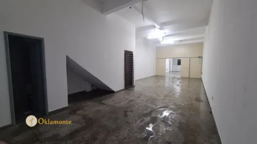 Casa com 1 Quarto para alugar, 160m² no Navegantes, Porto Alegre