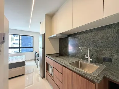 Apartamento com 1 Quarto para alugar, 23m² no Centro, Curitiba