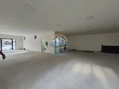 Ponto Comercial para alugar, 250m² no Jardim Primavera, Caraguatatuba
