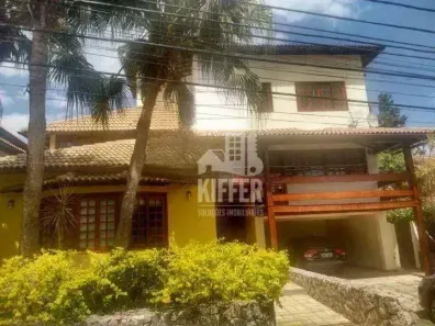 Casa de Condomínio com 3 Quartos à venda, 600m² no Piratininga, Niterói