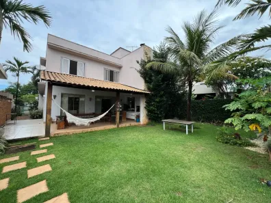 Sobrado com 4 Quartos à venda, 370m² no Jardim Florença, Goiânia