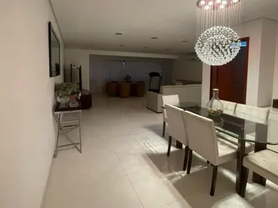 Apartamento com 4 Quartos à venda, 208m² no Fundinho, Uberlândia
