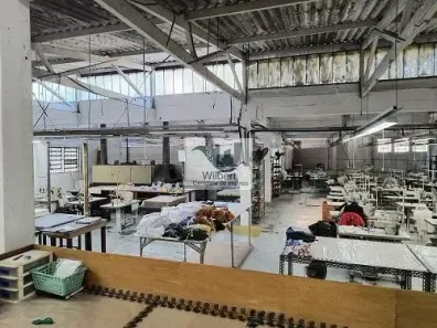 Galpão/Depósito/Armazém com 8 Quartos para alugar, 1000m² no Morin, Petrópolis