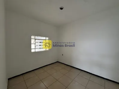 Casa com 3 Quartos para alugar, 90m² no Inconfidentes, Contagem