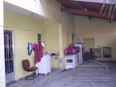 Sobrado com 7 Quartos à venda, 350m² no Vila Ita, Jacareí