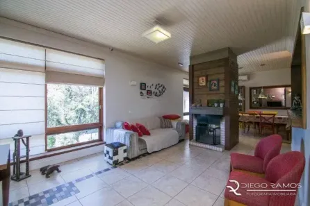 Casa com 4 Quartos à venda, 357m² no Santa Tereza, Porto Alegre