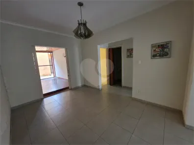 Sobrado com 3 Quartos para venda ou aluguel, 220m² no Vila Nova Conceição, São Paulo