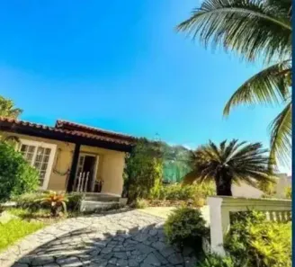 Casa com 3 Quartos à venda, 500m² no Itaipu, Niterói