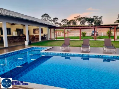 Lote/Terreno à venda, 6m² no Centro, Cromínia