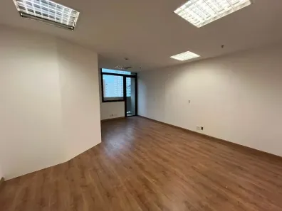 Sala Comercial para alugar, 38m² no Itaim Bibi, São Paulo