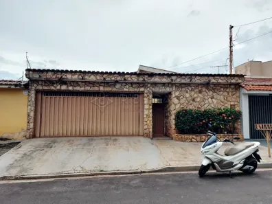 Casa com 3 Quartos à venda, 180m² no Parque Anhangüera, Ribeirão Preto