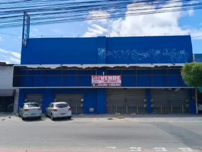 Prédio Comercial à venda, 760m² no Parreão, Fortaleza