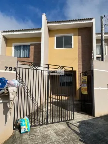 Sobrado com 2 Quartos à venda, 57m² no Uvaranas, Ponta Grossa